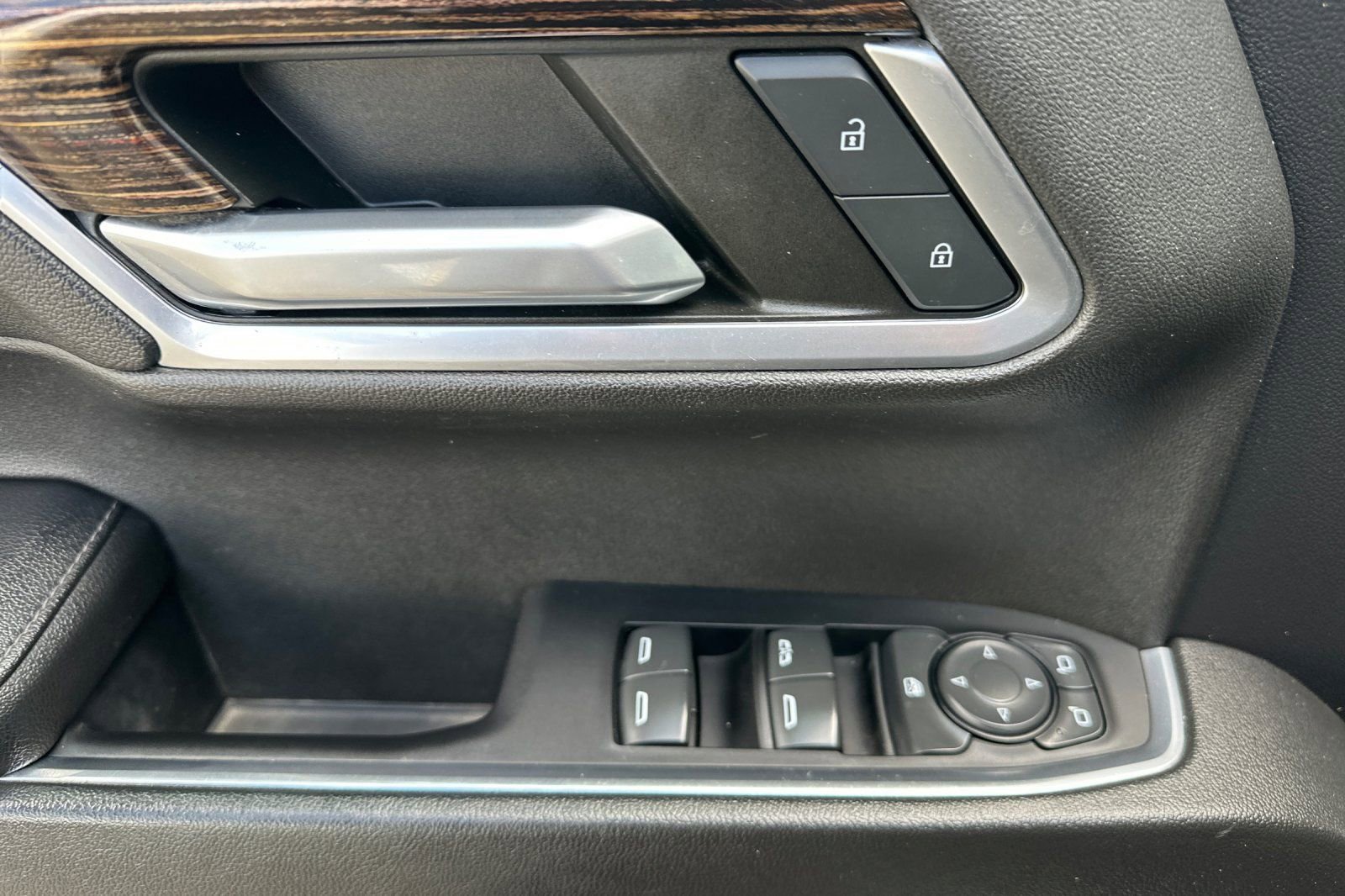 Used 2022 GMC Sierra 1500 Elevation w/ Elevation Premium Package image 10