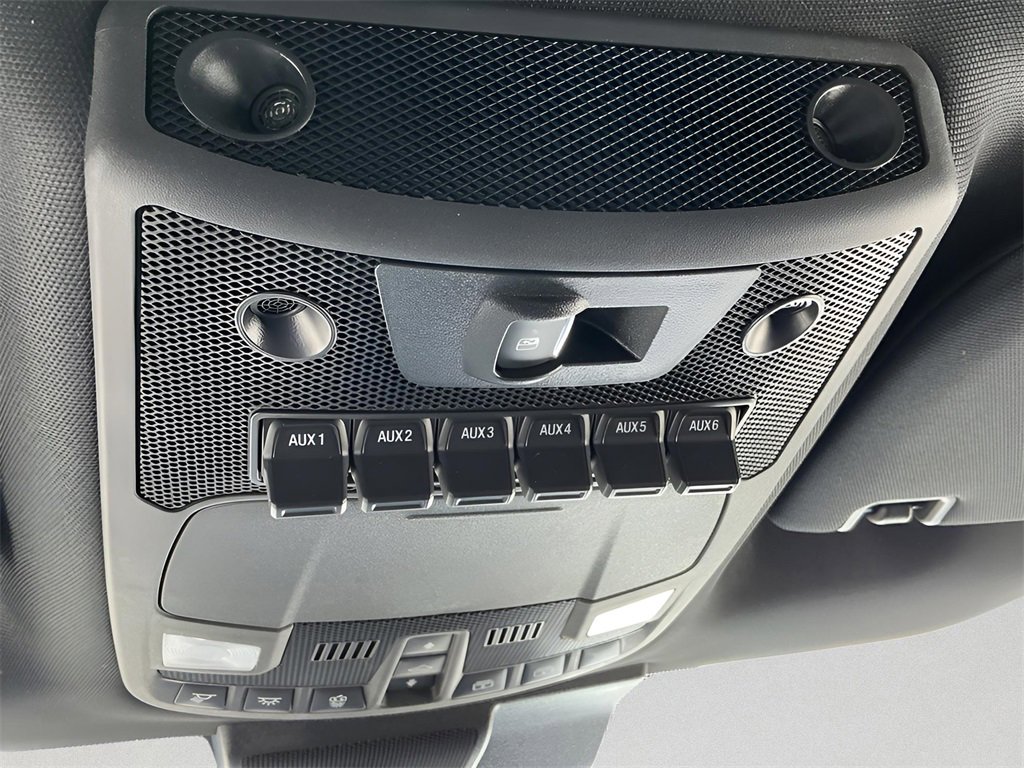 Certified 2021 Ford F350 Platinum w/ Tremor Off-Road Package image 54