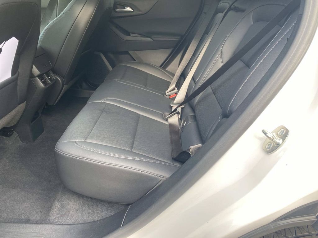Used 2025 Chevrolet Equinox LT w/ Convenience Package II FWD image 14