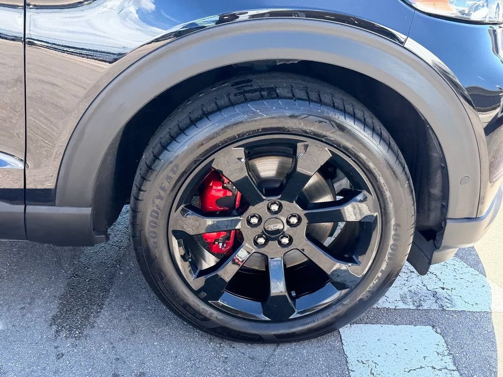 Certified 2023 Ford Explorer ST w/ Equipment Group 401A AWD/4WD image 9