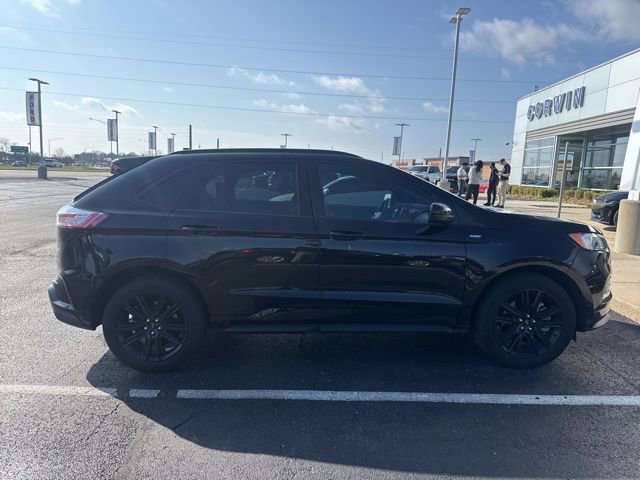 Certified 2024 Ford Edge ST-Line image 9