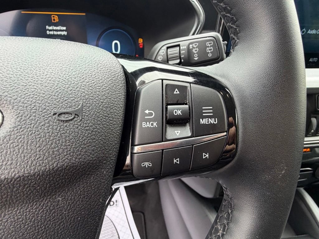Certified 2025 Ford Escape Platinum AWD/4WD image 37
