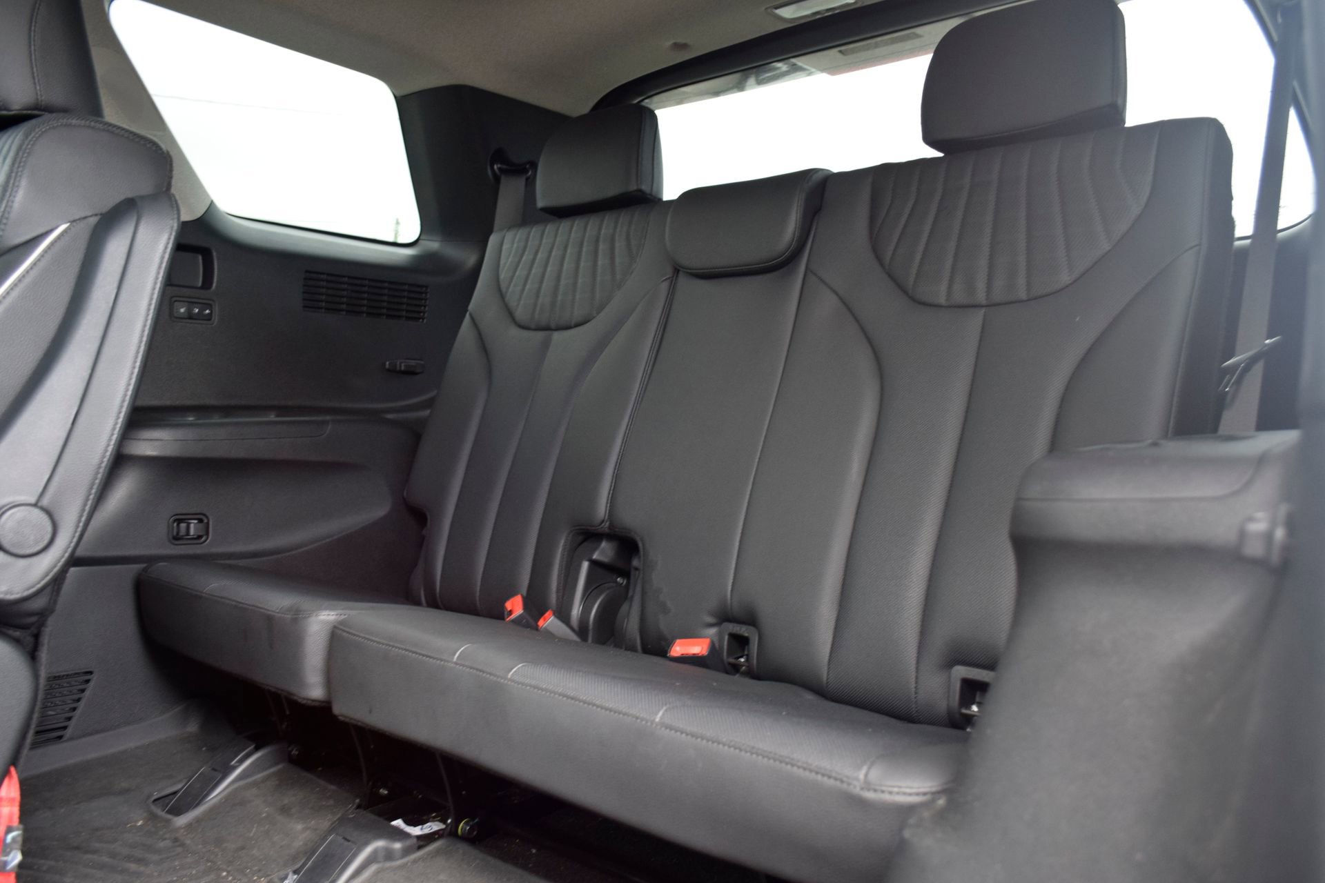 Used 2023 Hyundai Palisade Limited FWD image 21