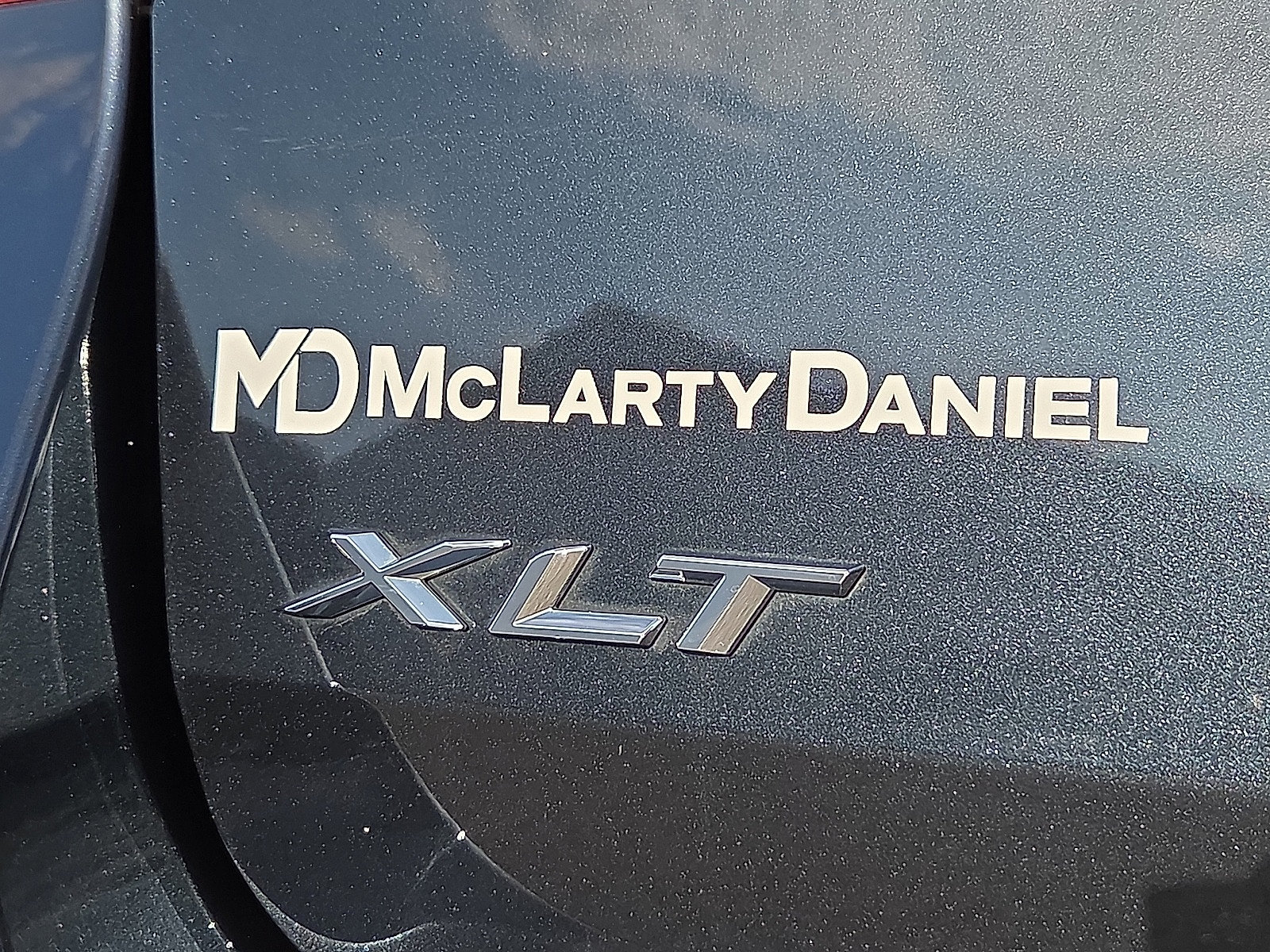 Certified 2023 Ford Explorer XLT w/ Equipment Group 202A AWD/4WD image 9