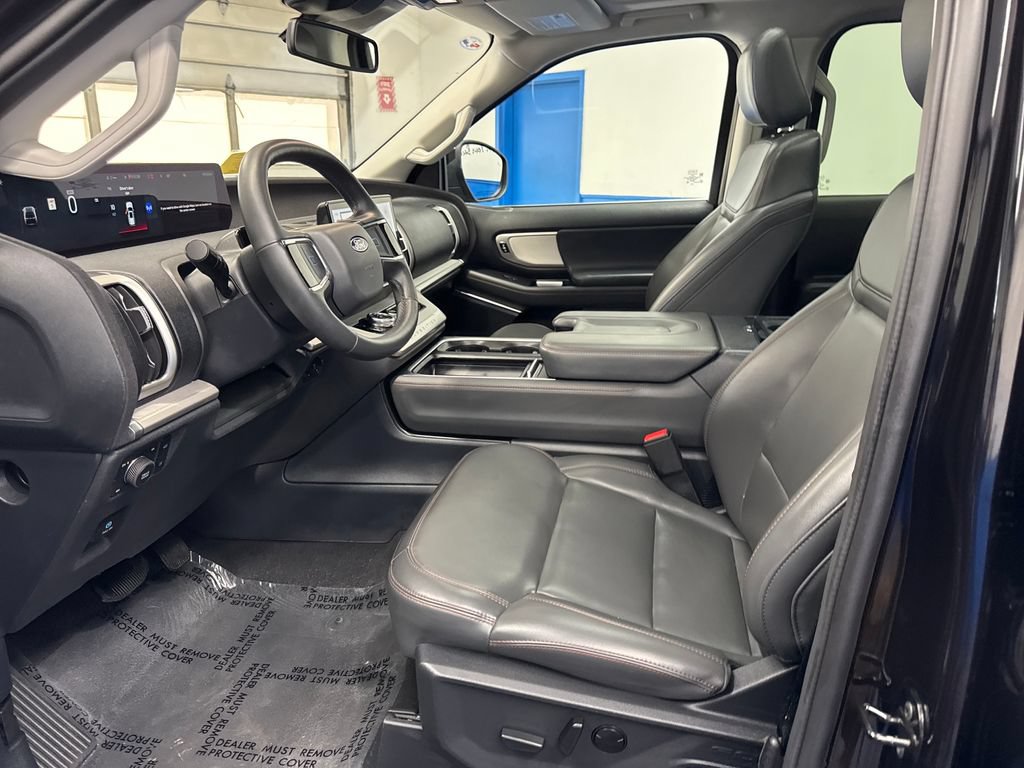 Certified 2025 Ford Expedition Max Active AWD/4WD image 10