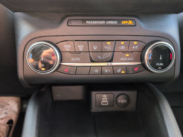 Certified 2024 Ford Escape Active AWD/4WD image 40