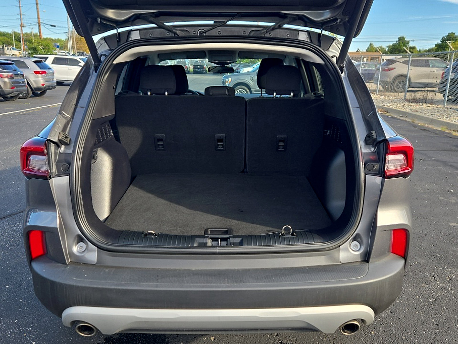 Certified 2023 Ford Escape Active AWD/4WD image 23
