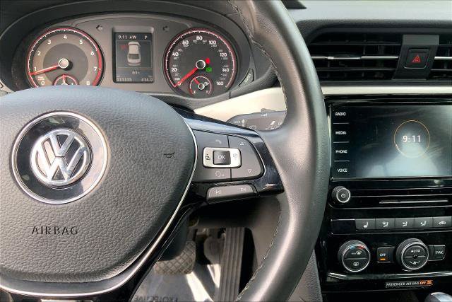 Used 2021 Volkswagen Passat 2.0T SE FWD image 25