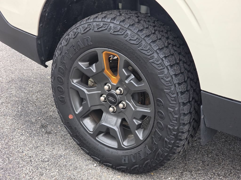 Certified 2025 Ford Maverick Tremor AWD/4WD image 37