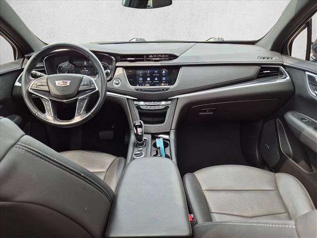 Used 2022 Cadillac XT5 Premium Luxury AWD/4WD image 17