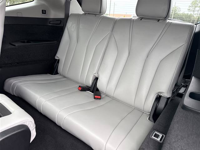Used 2023 Acura MDX SH-AWD w/ Advance Package image 6