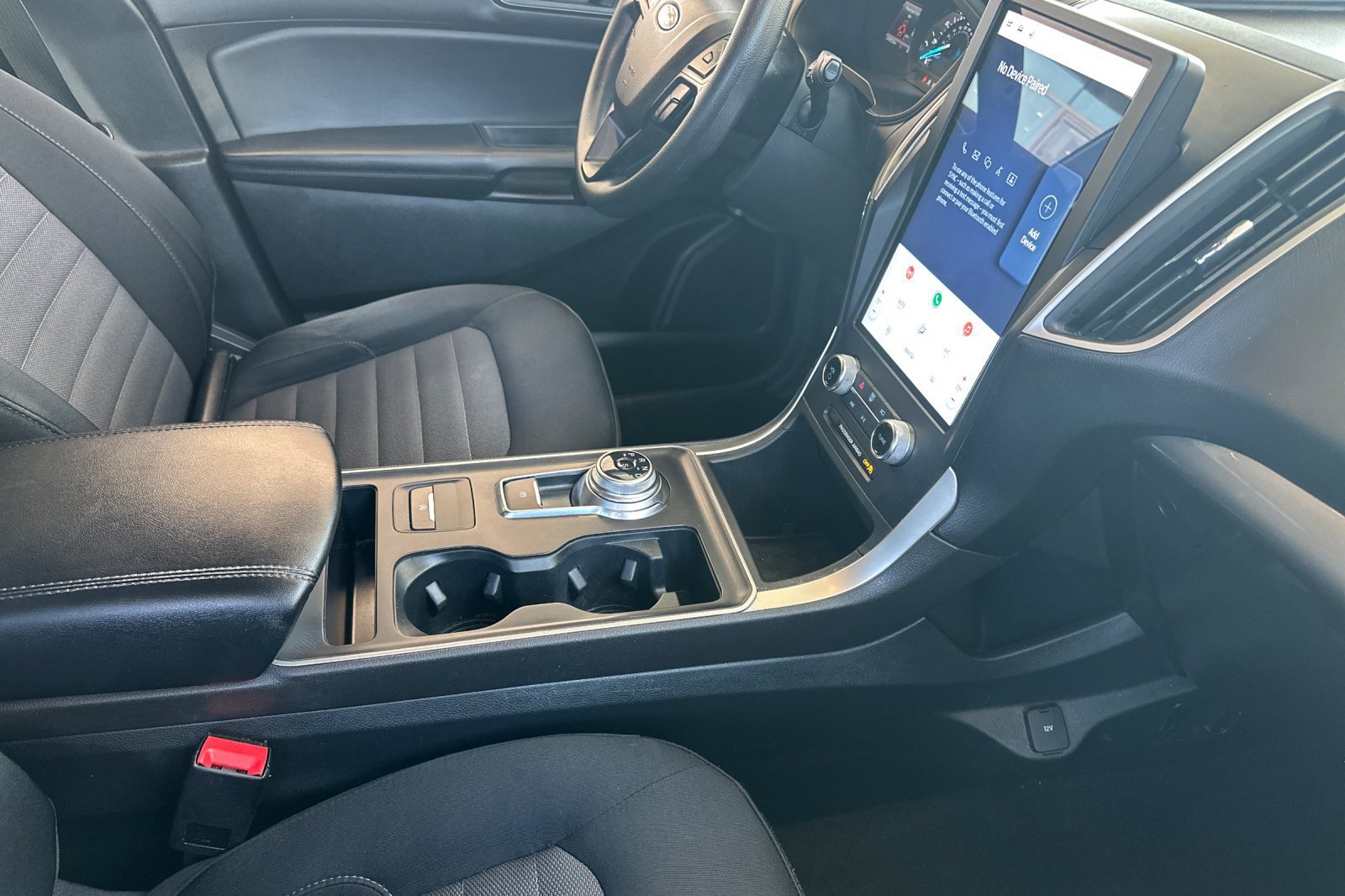 Certified 2024 Ford Edge SE w/ Black Appearance Package AWD/4WD image 17