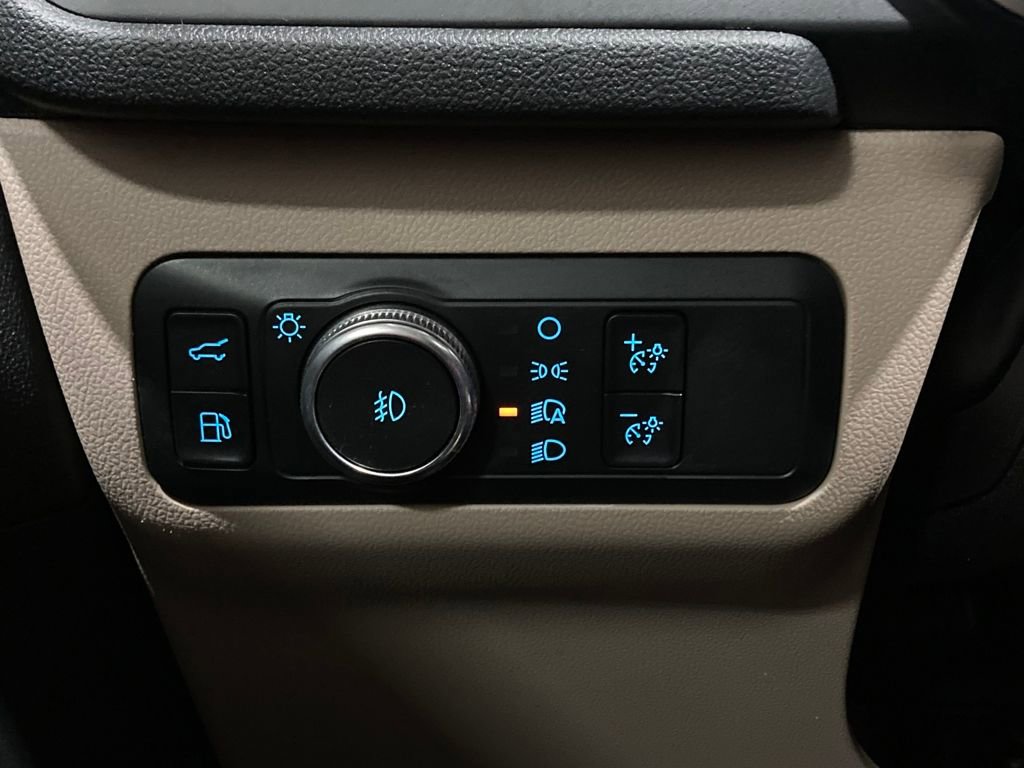 Certified 2022 Ford Escape SEL w/ Technology Package image 33