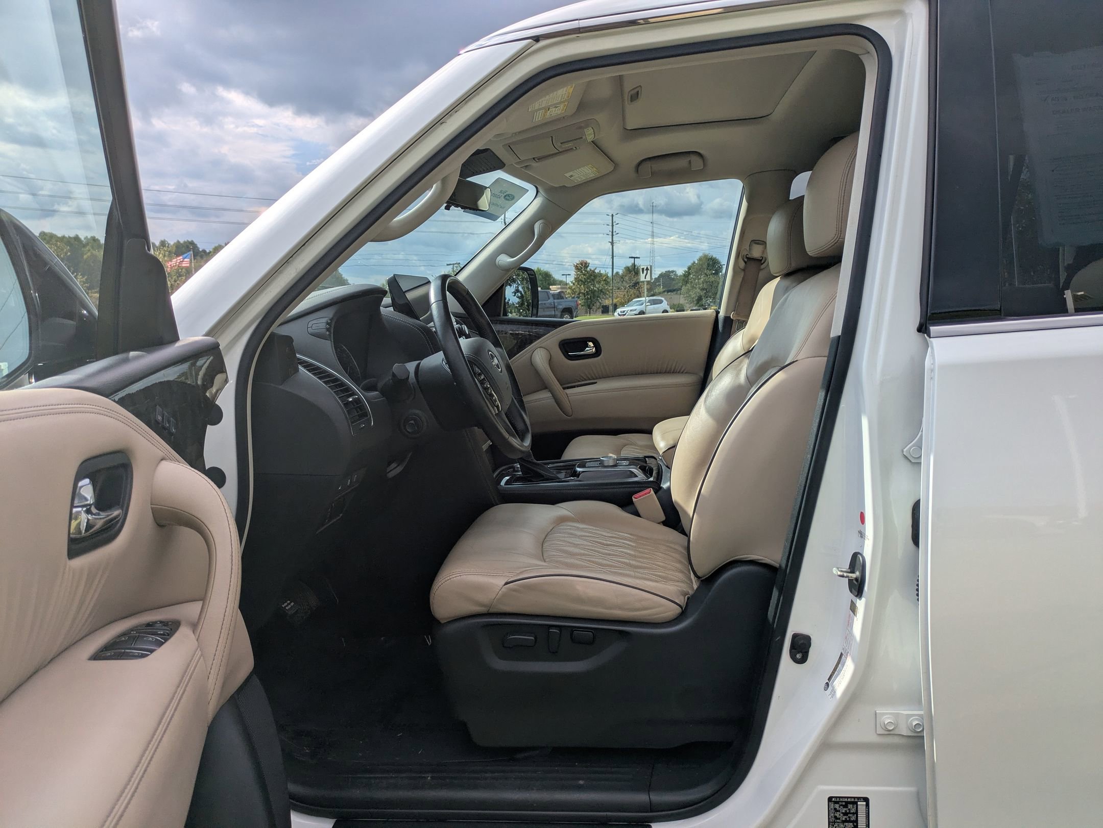 Used 2021 Nissan Armada Platinum w/ Captain's Chairs Package image 14