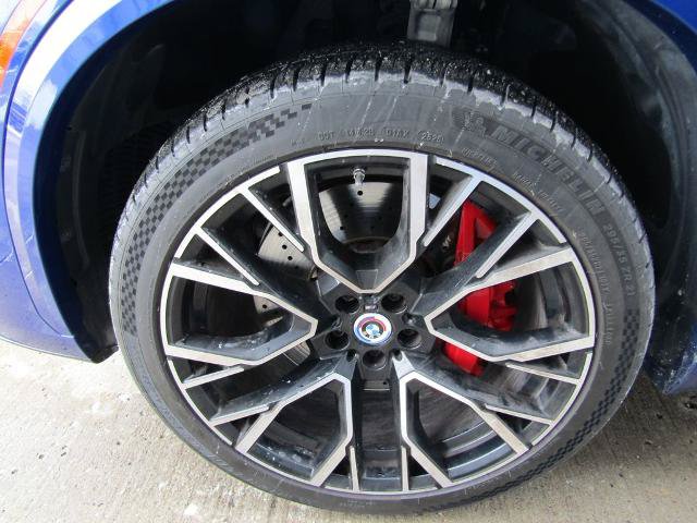 Used 2022 BMW X5 M w/ Competition Package 2 AWD/4WD image 30