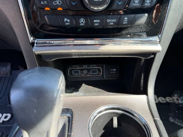 Used 2019 Jeep Grand Cherokee Limited w/ Luxury Group II AWD/4WD image 21