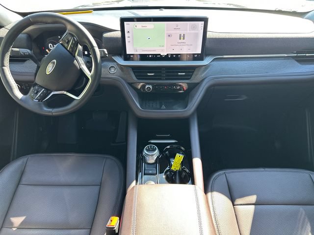Certified 2025 Ford Explorer Platinum w/ Ultimate Package AWD/4WD image 27