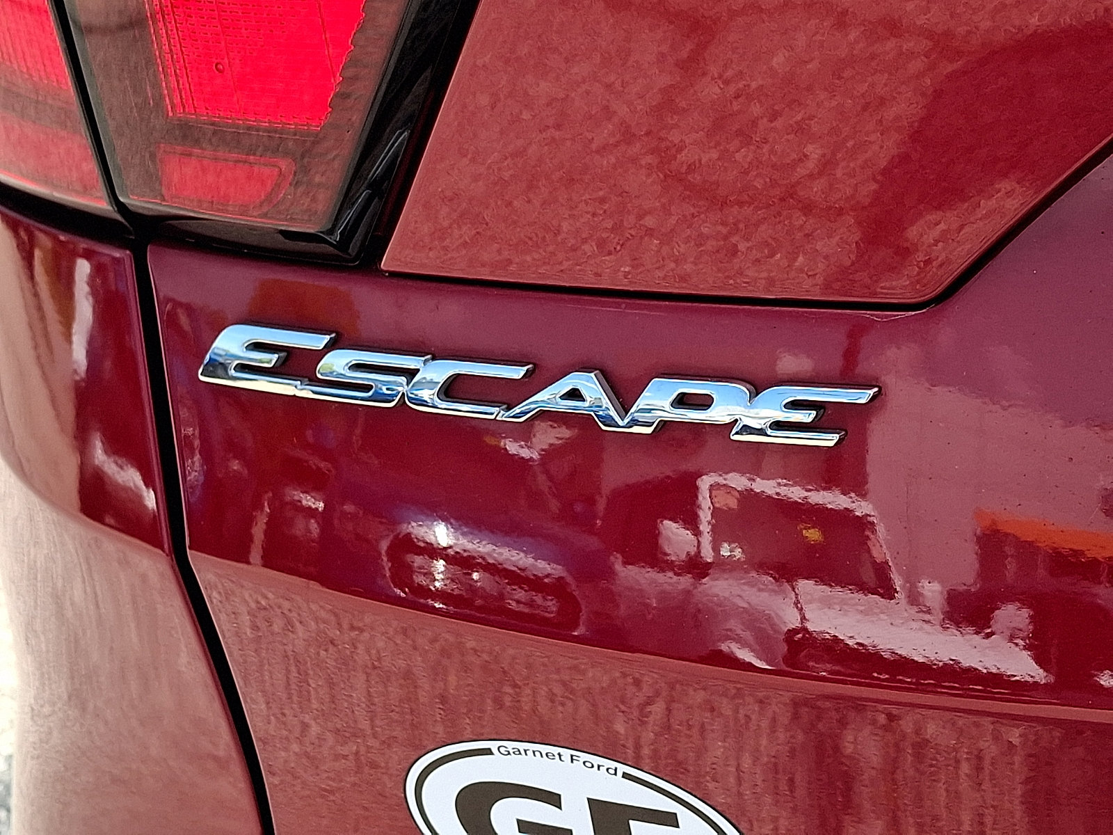 Certified 2019 Ford Escape Titanium AWD/4WD image 32