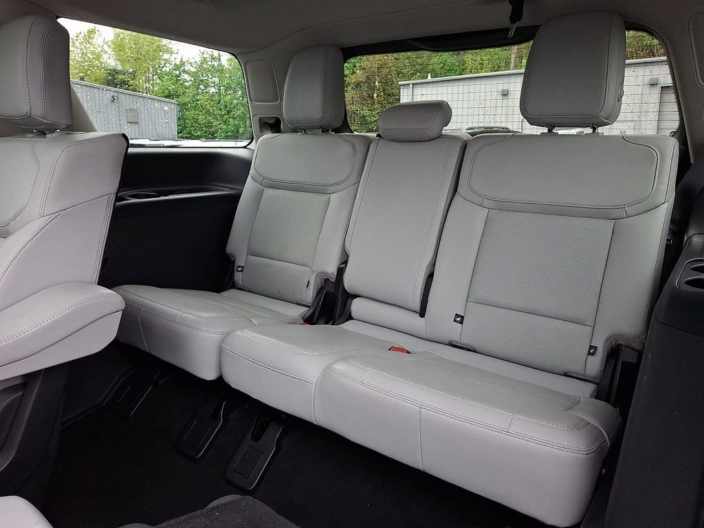 Certified 2025 Ford Expedition Platinum AWD/4WD image 12