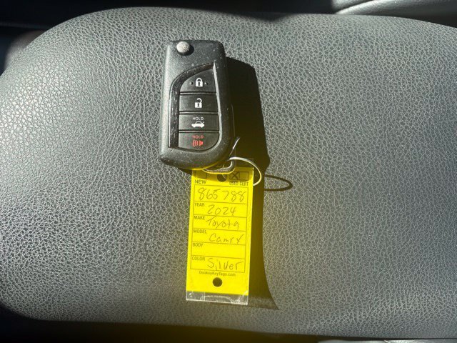 Used 2024 Toyota Camry SE FWD image 31