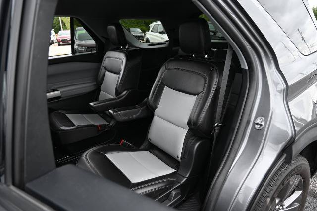 Certified 2023 Ford Explorer XLT w/ Equipment Group 202A AWD/4WD image 28