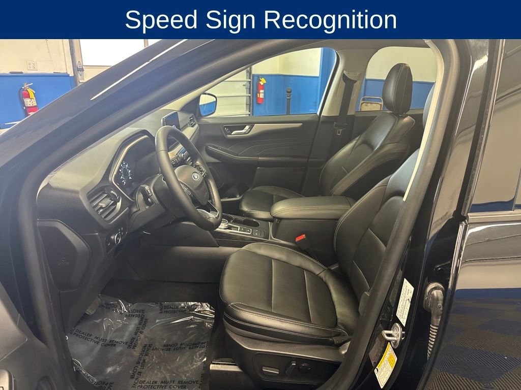 Certified 2022 Ford Escape SEL AWD/4WD image 10
