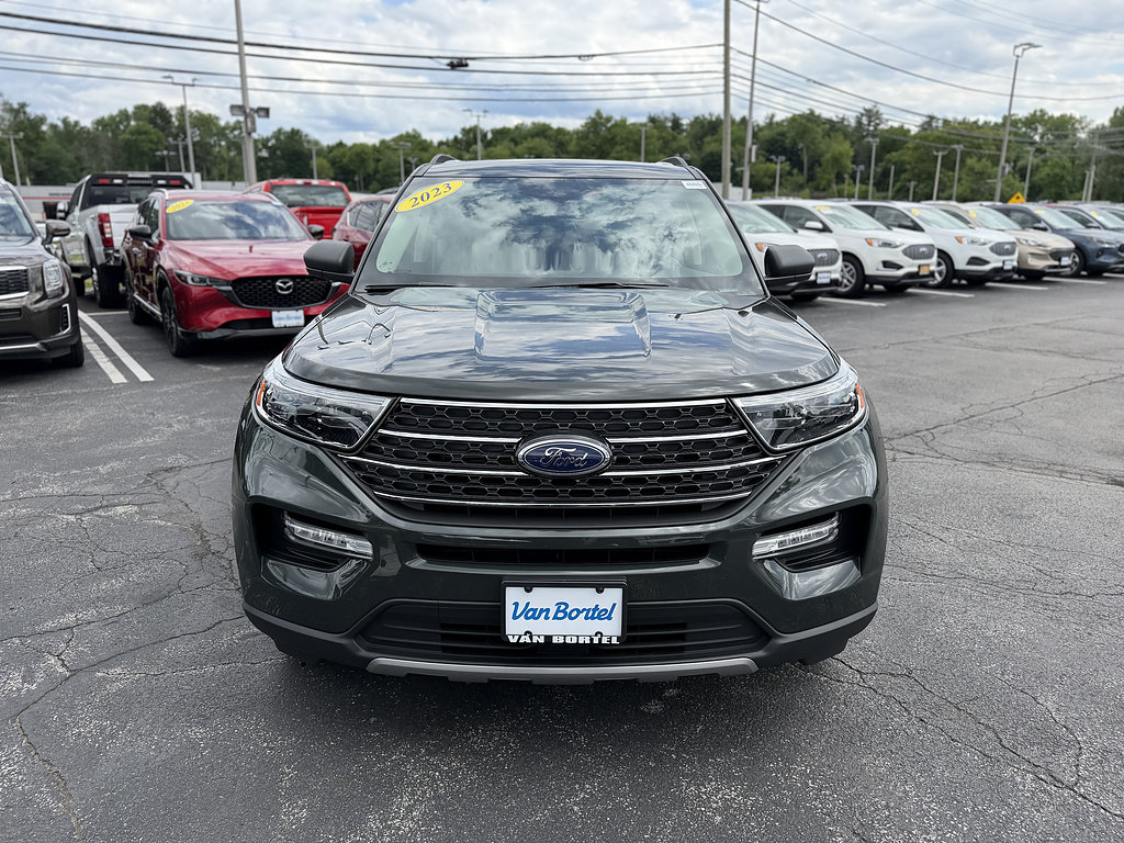 Certified 2023 Ford Explorer XLT w/ Equipment Group 202A AWD/4WD image 10