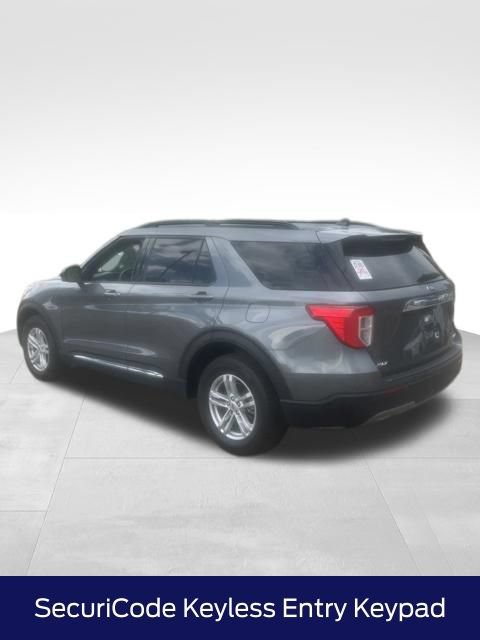 Certified 2023 Ford Explorer XLT w/ Equipment Group 202A AWD/4WD image 5