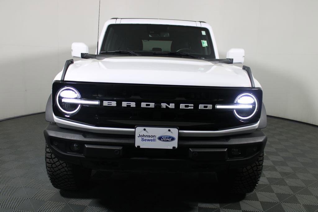 Certified 2023 Ford Bronco Outer Banks w/ Sasquatch Package image 3