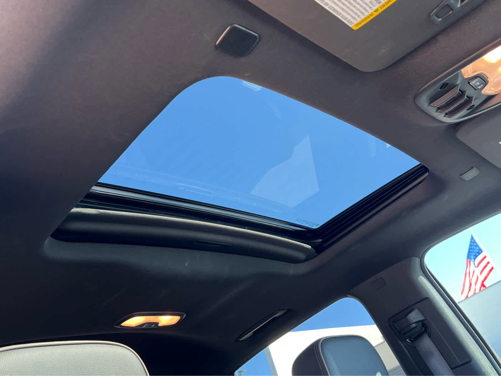 Used 2023 GMC Canyon Denali image 21