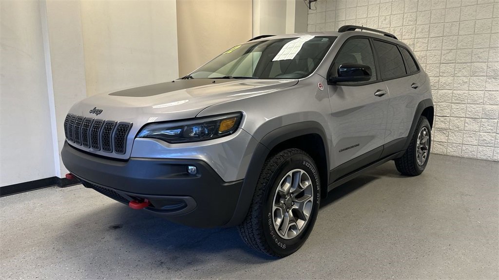 Used 2022 Jeep Cherokee Trailhawk image 14