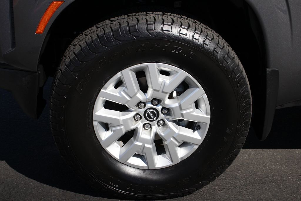Used 2022 Nissan Frontier SV w/ Technology Package AWD/4WD image 14