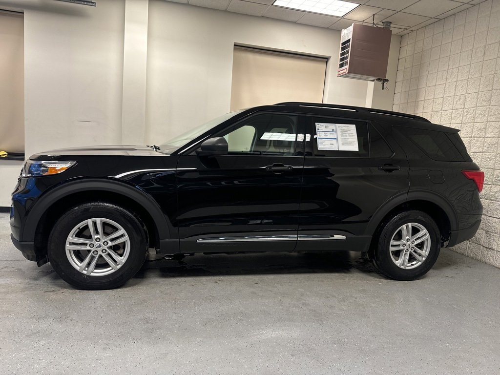 Certified 2023 Ford Explorer XLT w/ Equipment Group 202A image 16