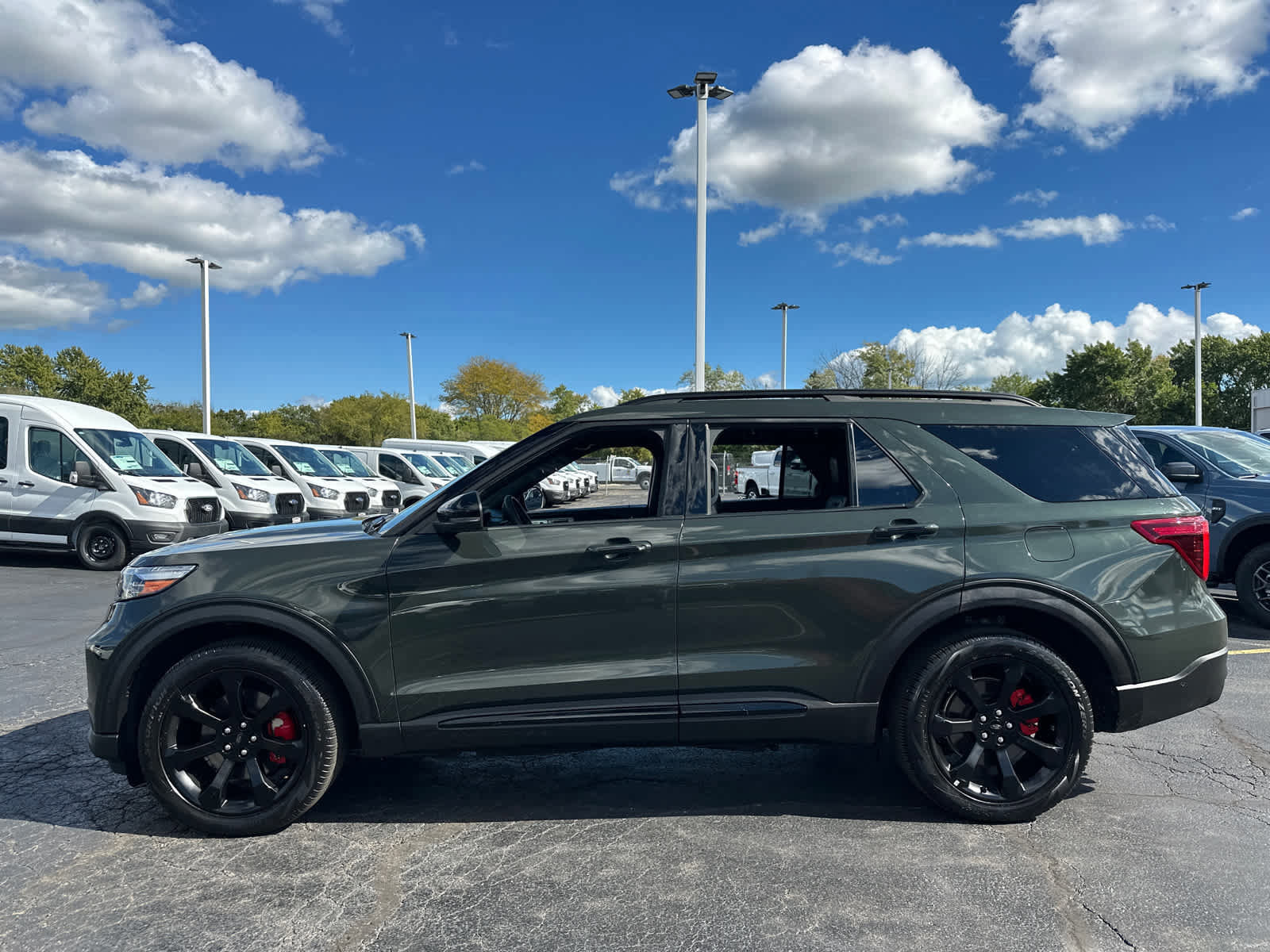 Certified 2022 Ford Explorer ST w/ Equipment Group 401A image 4