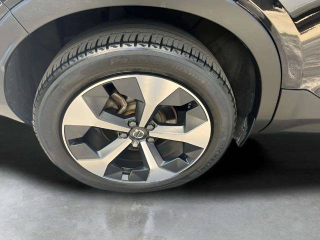 Used 2024 Volvo XC40 B5 Core AWD/4WD image 31