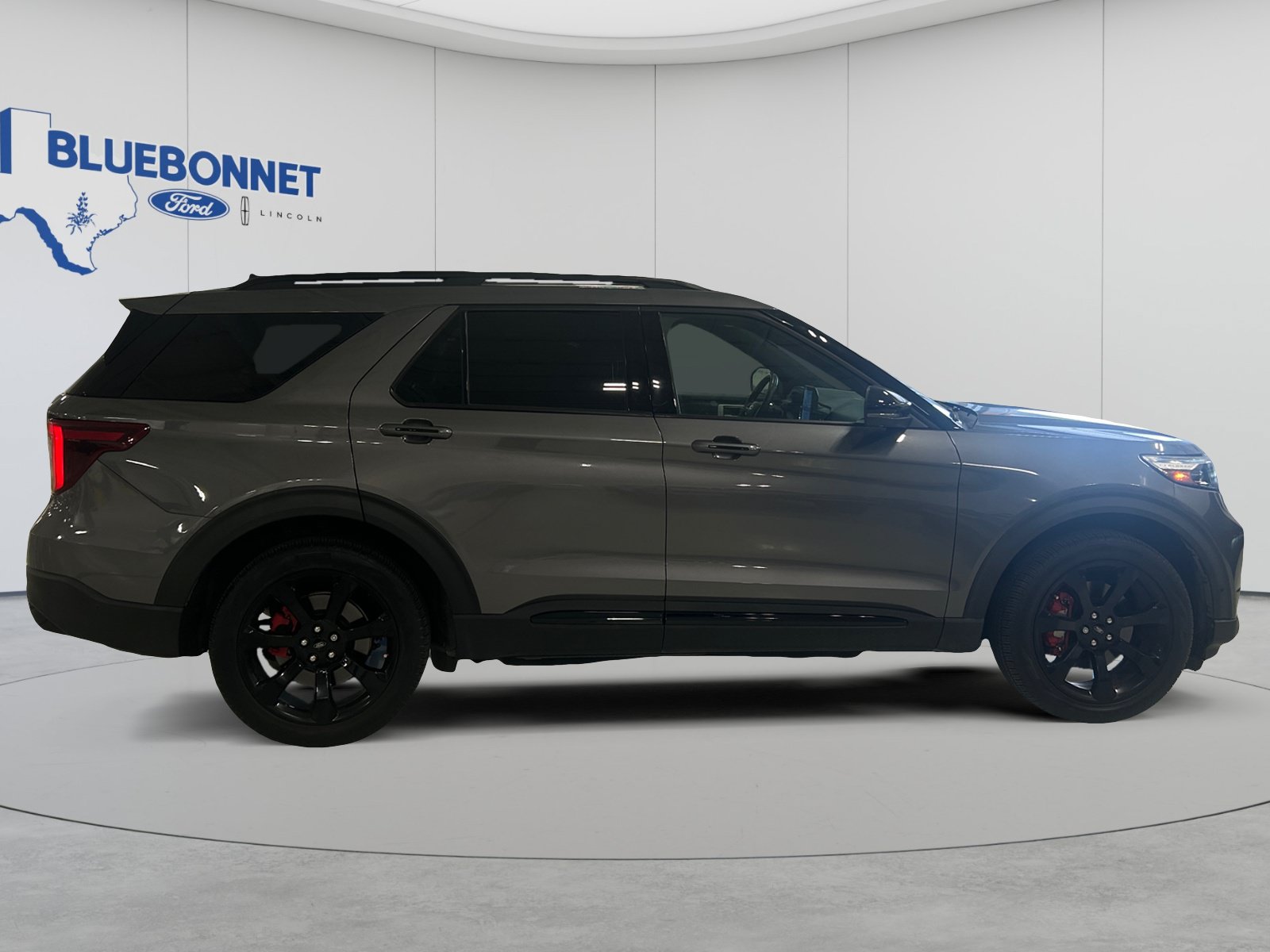 Certified 2021 Ford Explorer ST w/ Equipment Group 401A AWD/4WD image 4