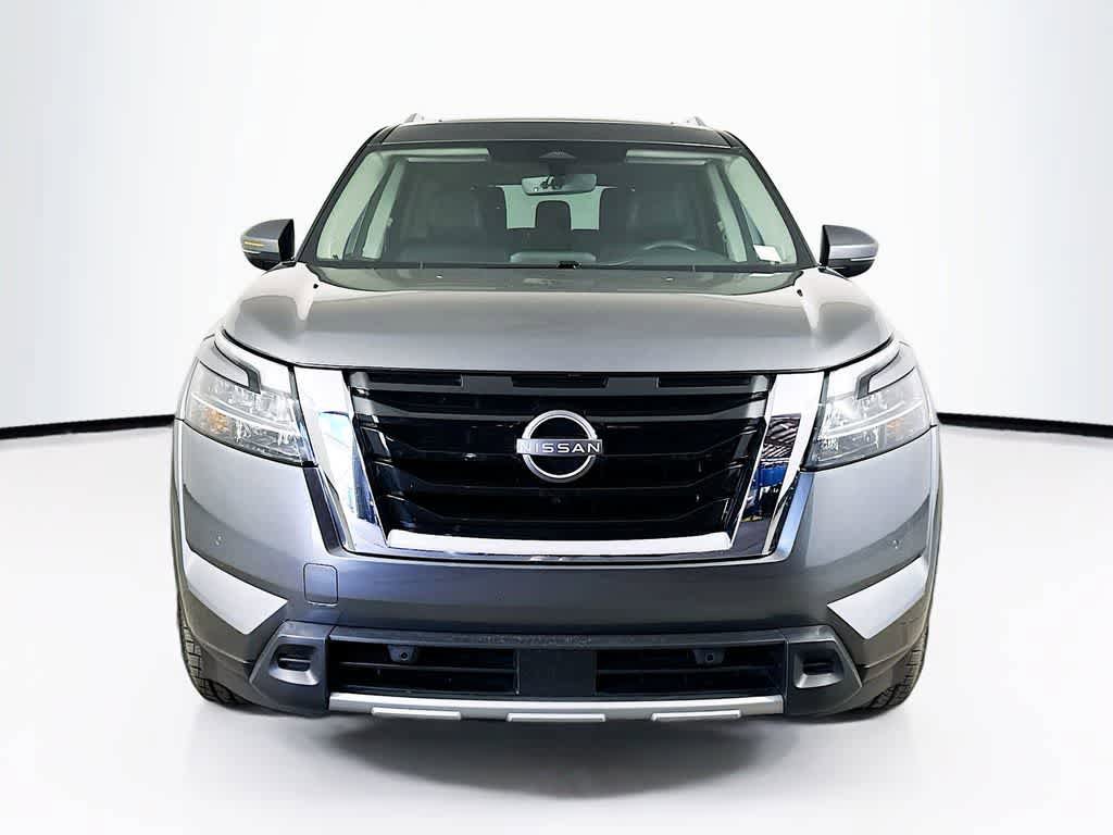 Used 2023 Nissan Pathfinder SL w/ SL Premium Package AWD/4WD image 6