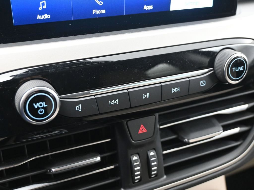 Certified 2022 Ford Escape SE w/ Convenience Package FWD image 17