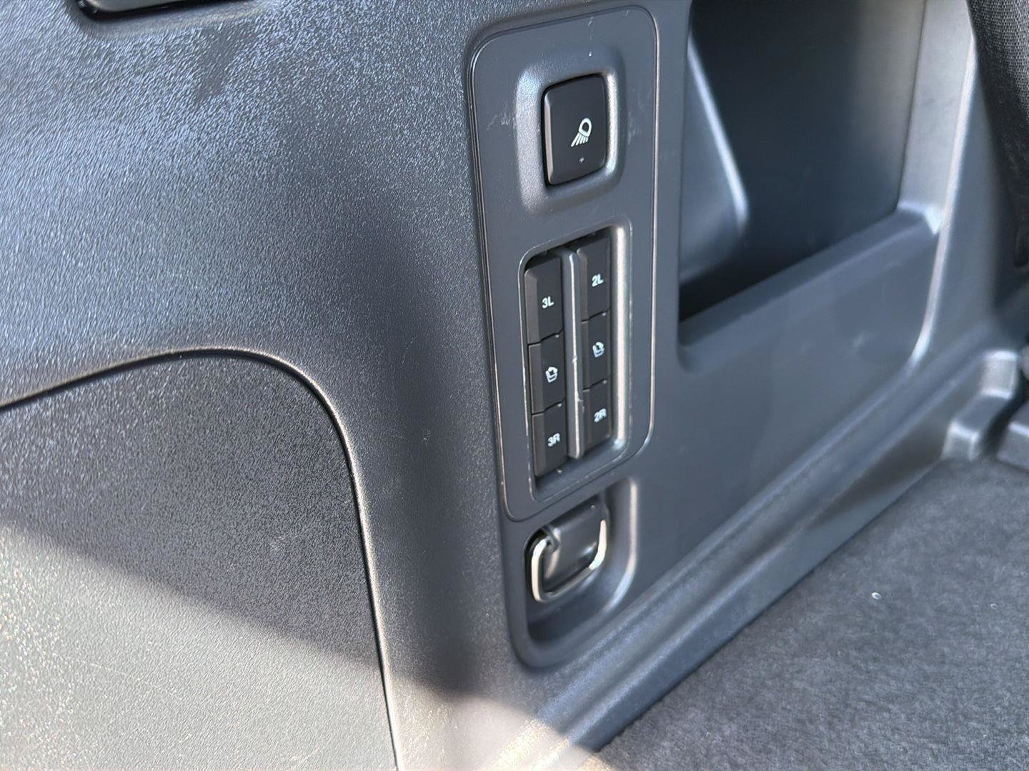 Certified 2025 Ford Expedition Active AWD/4WD image 38
