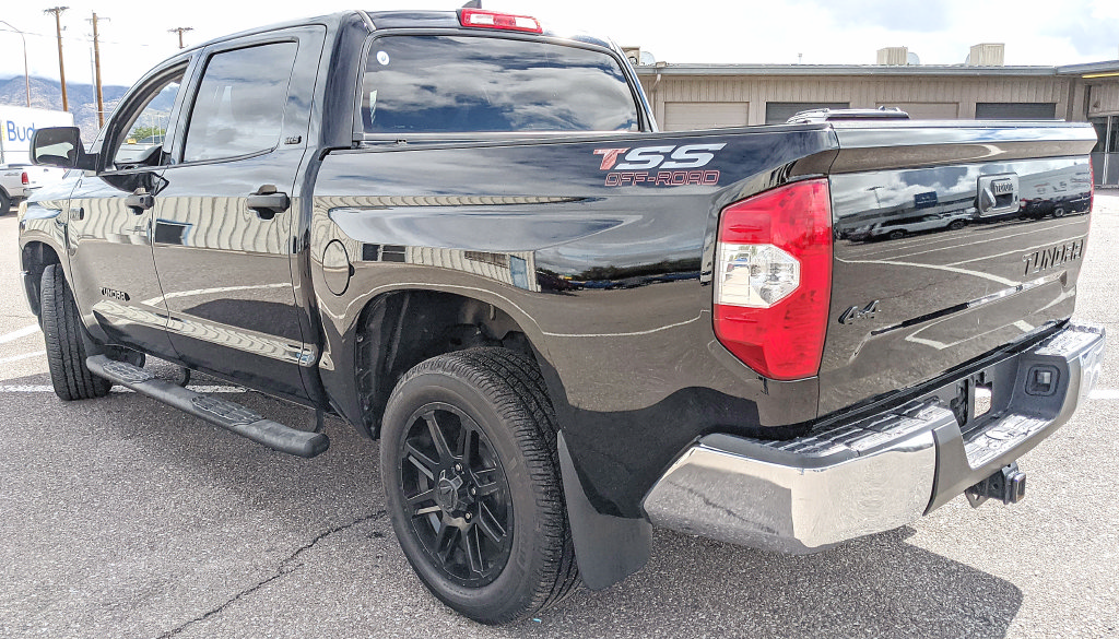 Used 2020 Toyota Tundra SR5 w/ SR5 Upgrade Package AWD/4WD image 4