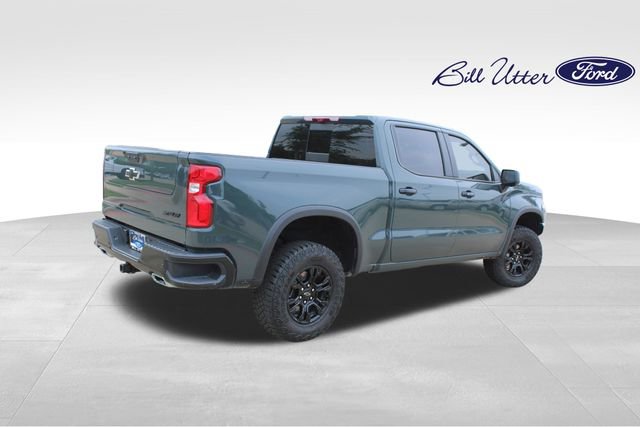 Used 2026 Chevrolet Silverado 1500 ZR2 w/ Dark Appearance Package AWD/4WD image 5
