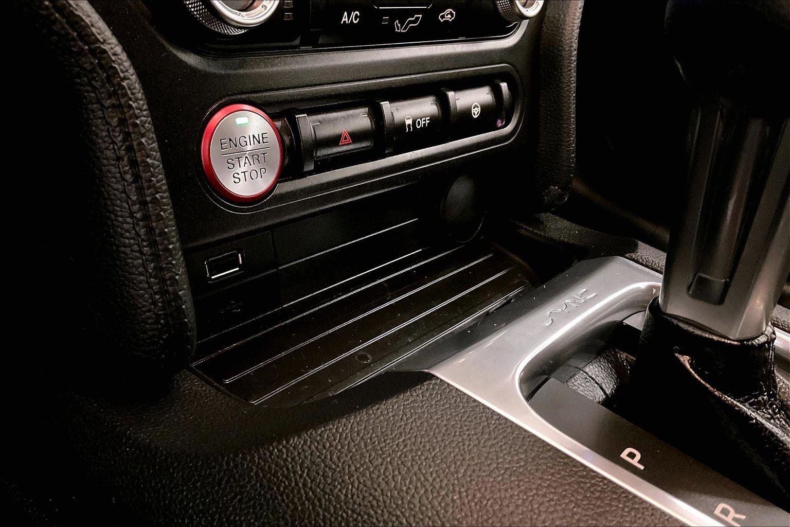 Certified 2019 Ford Mustang Coupe w/ Black Accent Package image 31