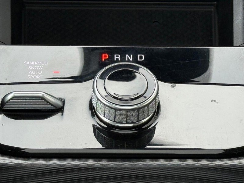 Used 2024 Jeep Grand Cherokee L Limited w/ Luxury Tech Group II image 13