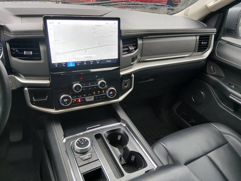 Certified 2023 Ford Expedition XLT RWD image 12