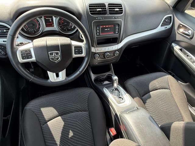 Used 2019 Dodge Journey SE w/ Connectivity Group FWD image 35