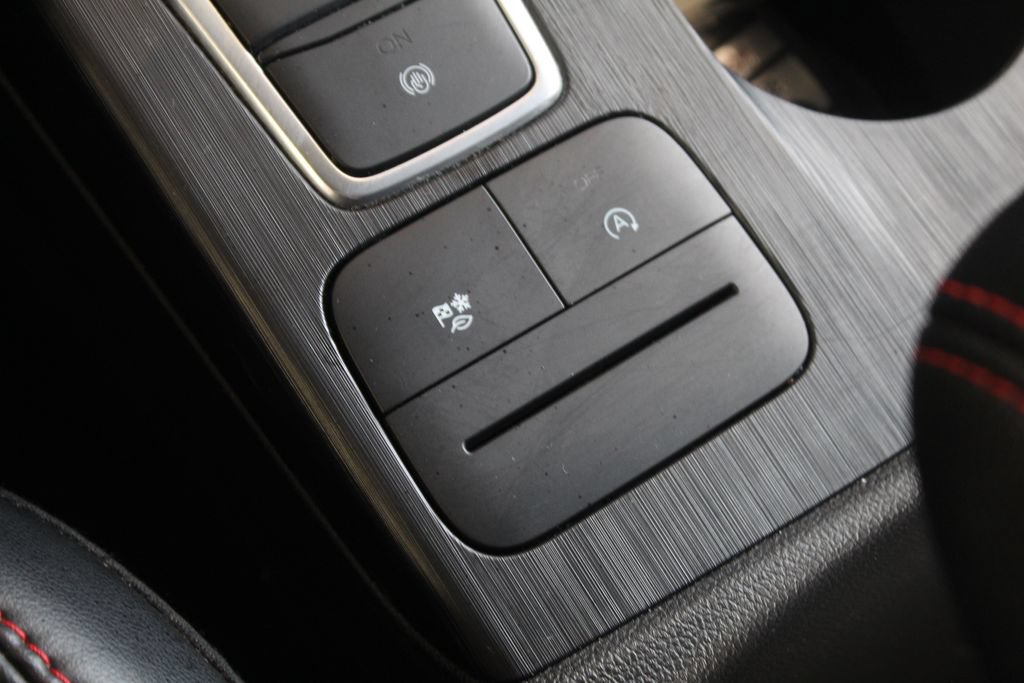 Certified 2025 Ford Escape ST-Line AWD/4WD image 25