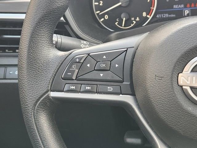 Used 2025 Nissan Altima 2.5 SV FWD image 28