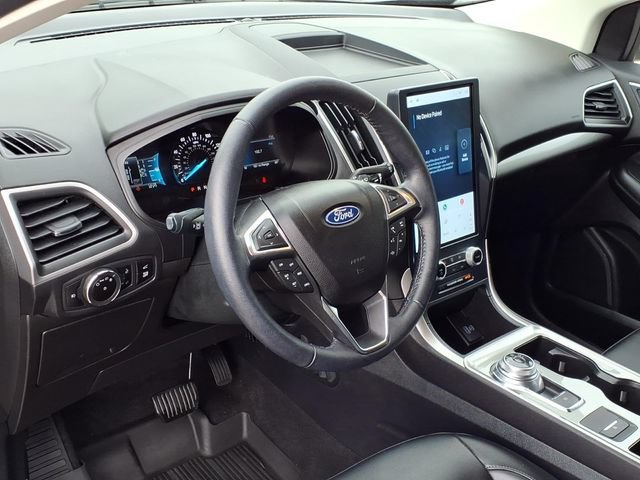 Certified 2023 Ford Edge SEL w/ Convenience Package AWD/4WD image 17