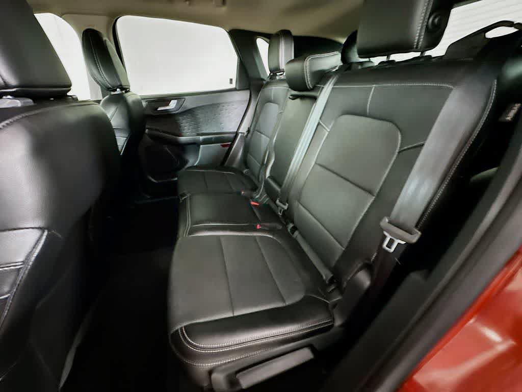 Certified 2020 Ford Escape Titanium AWD/4WD image 13