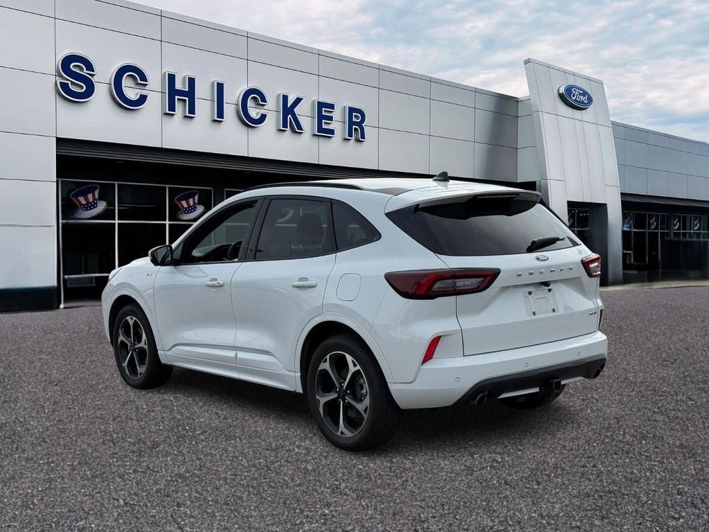 Certified 2023 Ford Escape ST-Line Select w/ Tech Pack #2 AWD/4WD image 3